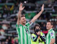 九游体育- 国际比赛日国王杯传出新动向，金州勇士内部沟通，管理层表态：话题不断，阵容厚度经受考验