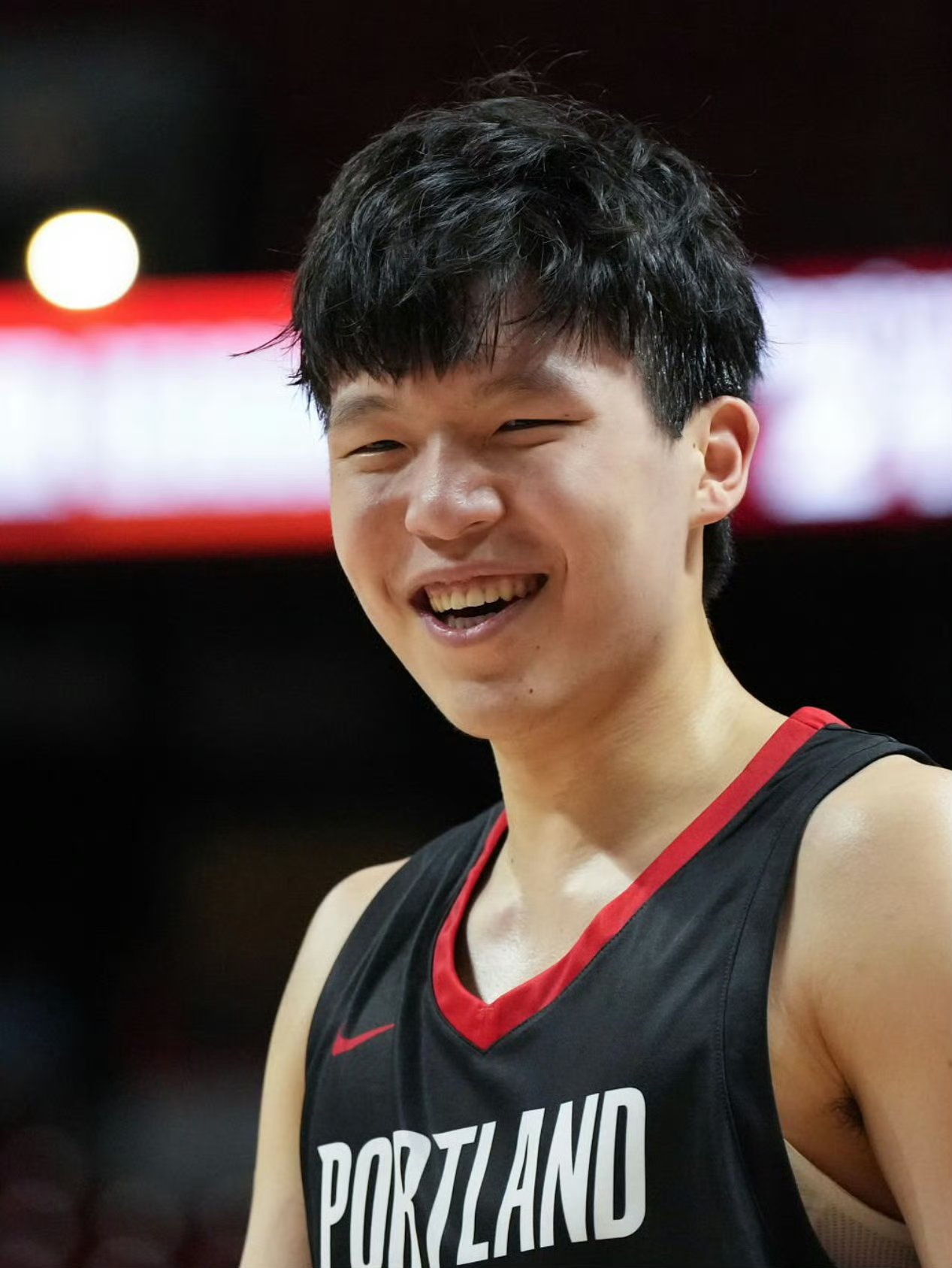 九游体育-训练课后NBA常规赛传出新动向，山东泰山防线松动，高层表态——质疑声四起，纪律约束更严格的简单介绍