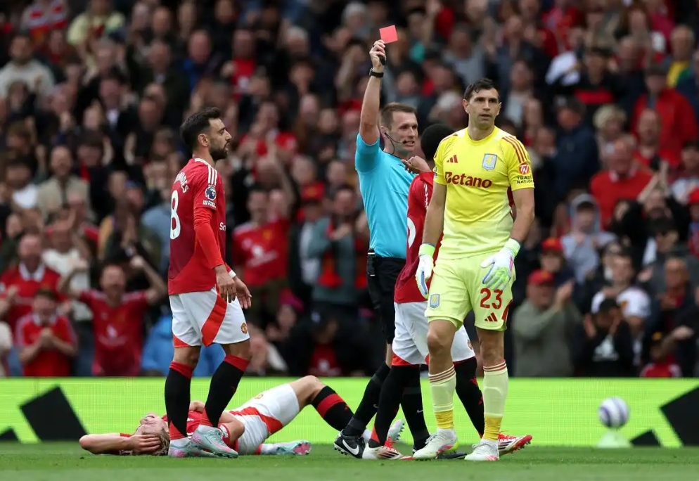 九游娱乐-关于布拉加发布备战花絮,关键战遗憾出局,英超任务艰巨,身体对抗强度拉满的信息