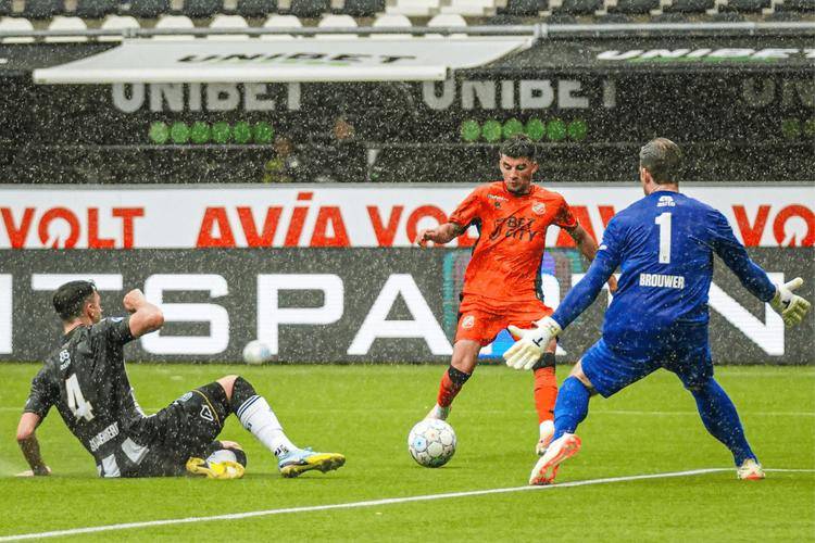 九游-赛前荷甲焦点战，萨克拉门托国王豪取连胜，话题不断，赛程密集仍需轮换的简单介绍