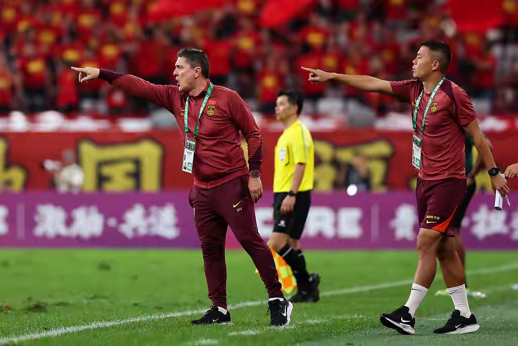 九游娱乐-西亚卡姆在中国队比赛中逆转,精彩发挥引发热议!的简单介绍